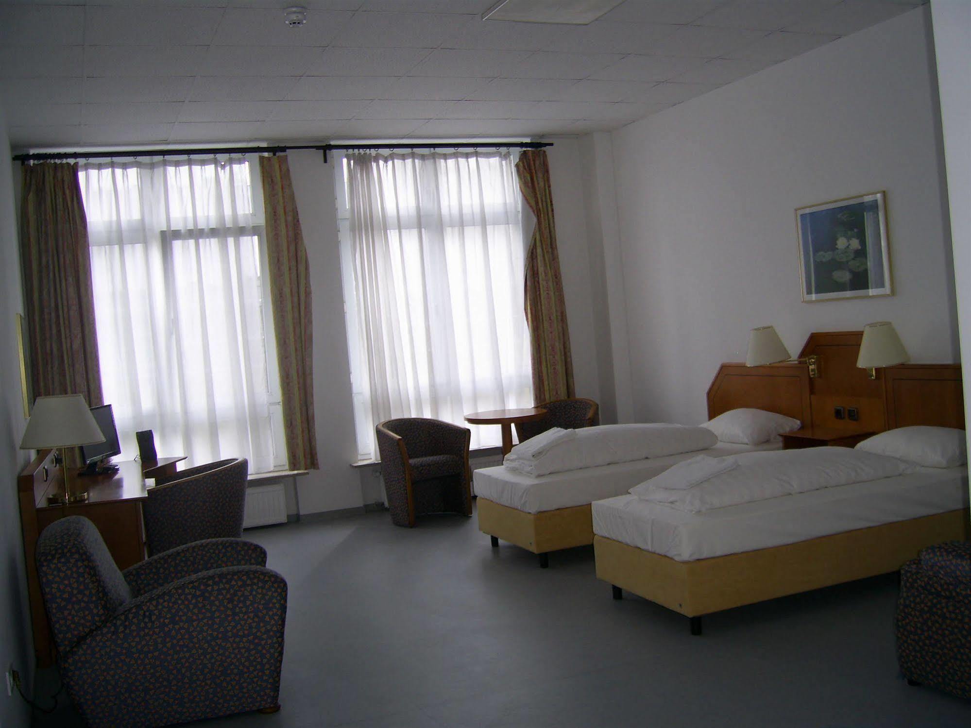 Willy Hotel Frankfurt Frankfurt am Main Ngoại thất bức ảnh