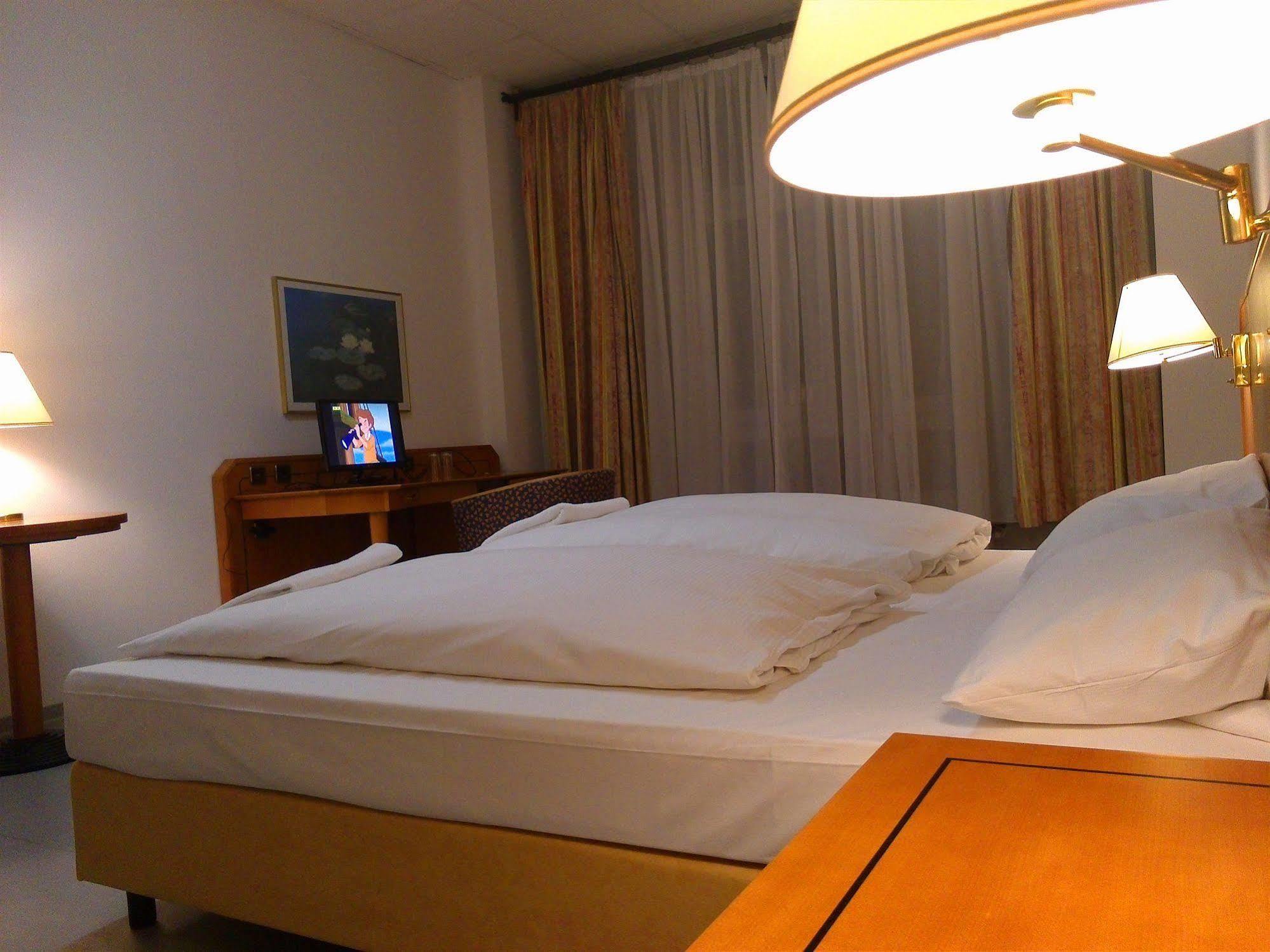 Willy Hotel Frankfurt Frankfurt am Main Ngoại thất bức ảnh