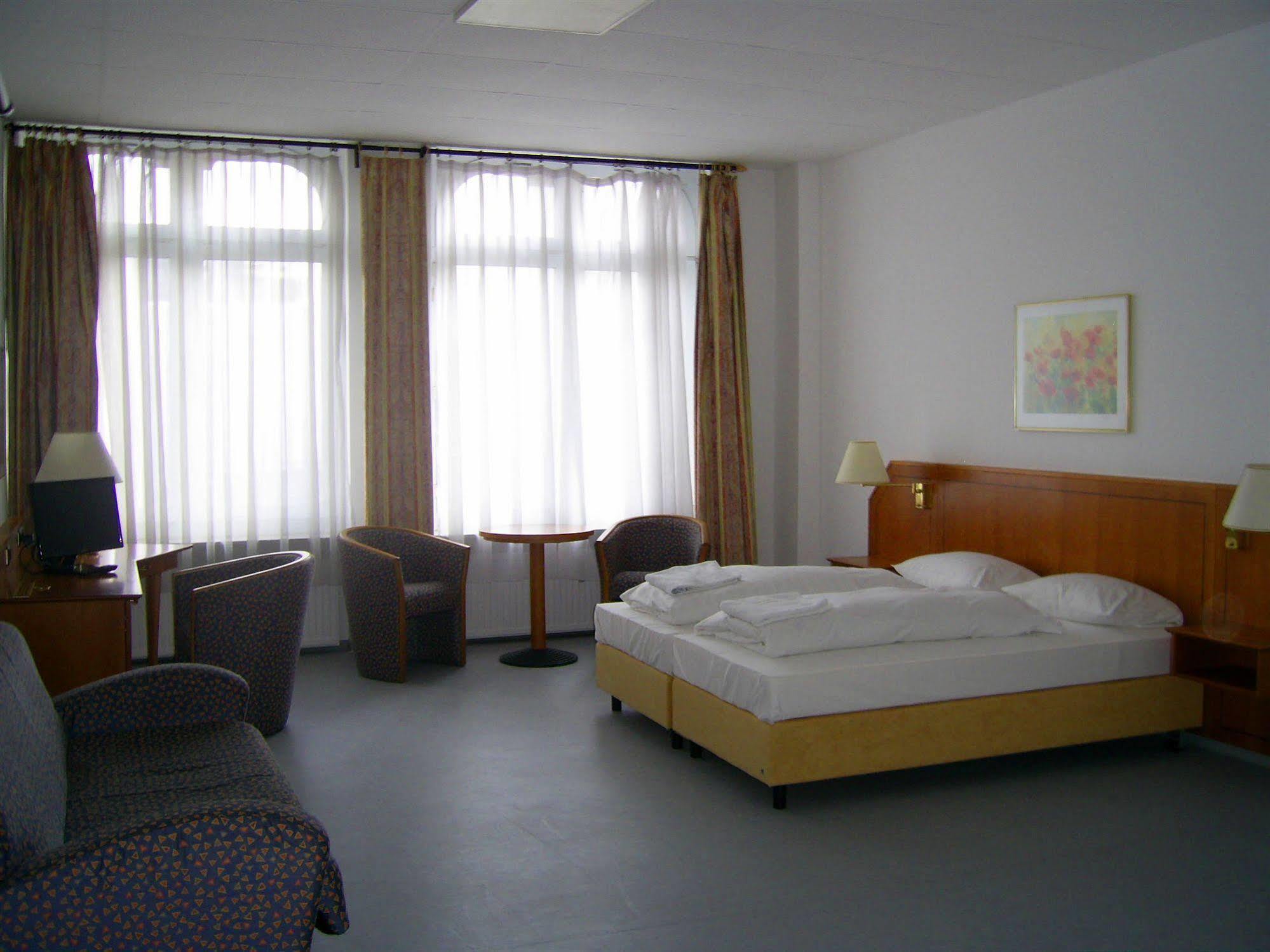 Willy Hotel Frankfurt Frankfurt am Main Ngoại thất bức ảnh